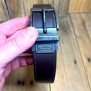 LEVI’S Men’s leather brown black reversible belt size 42